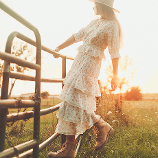 フラワーフリルティアードドレス